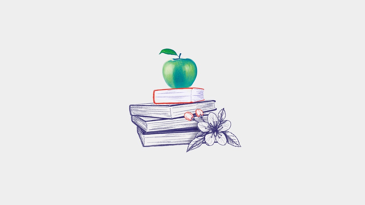 Apple on a stack of books; image used for HSBC Vietnam Premier Overseas Education page